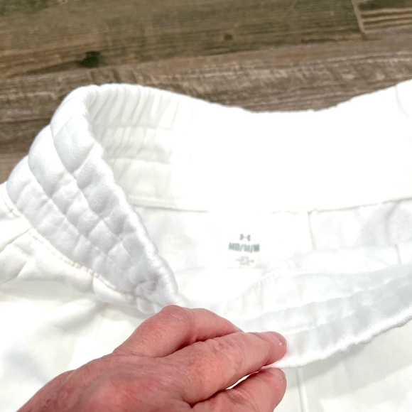 Under Armour Women's UA Playback Fleece Shorts Size Medium NWT - Picture 4 of 7